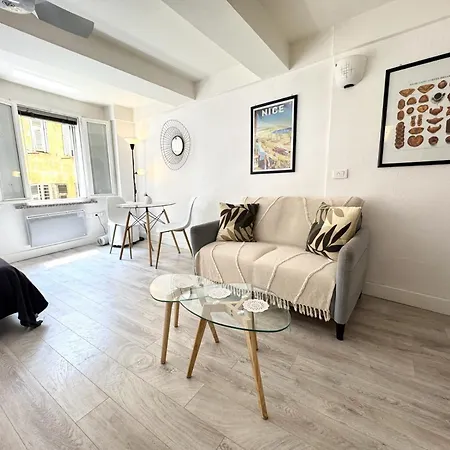 A Ot Cocon D Augustin Old Town Center Apartment Nizza