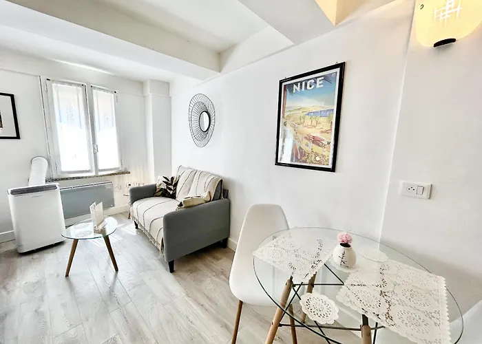 A Ot Cocon D Augustin Old Town Center * Nicea